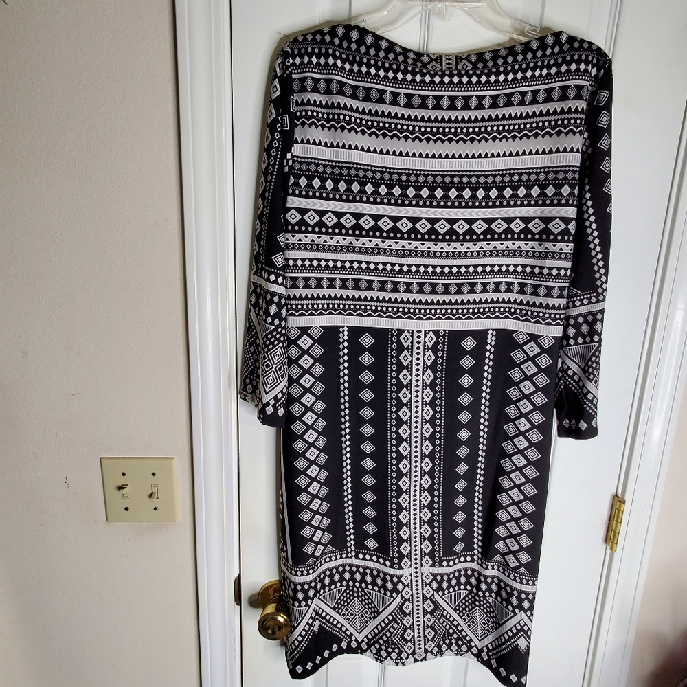 Black, White, Gray Multicolor Diamond Design Dress- Size 12 - Beige by ECI